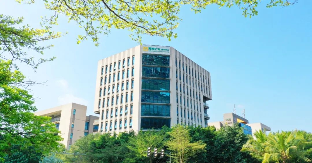 尊龙凯时：公司部分董事及全体高管完成首次整体增持