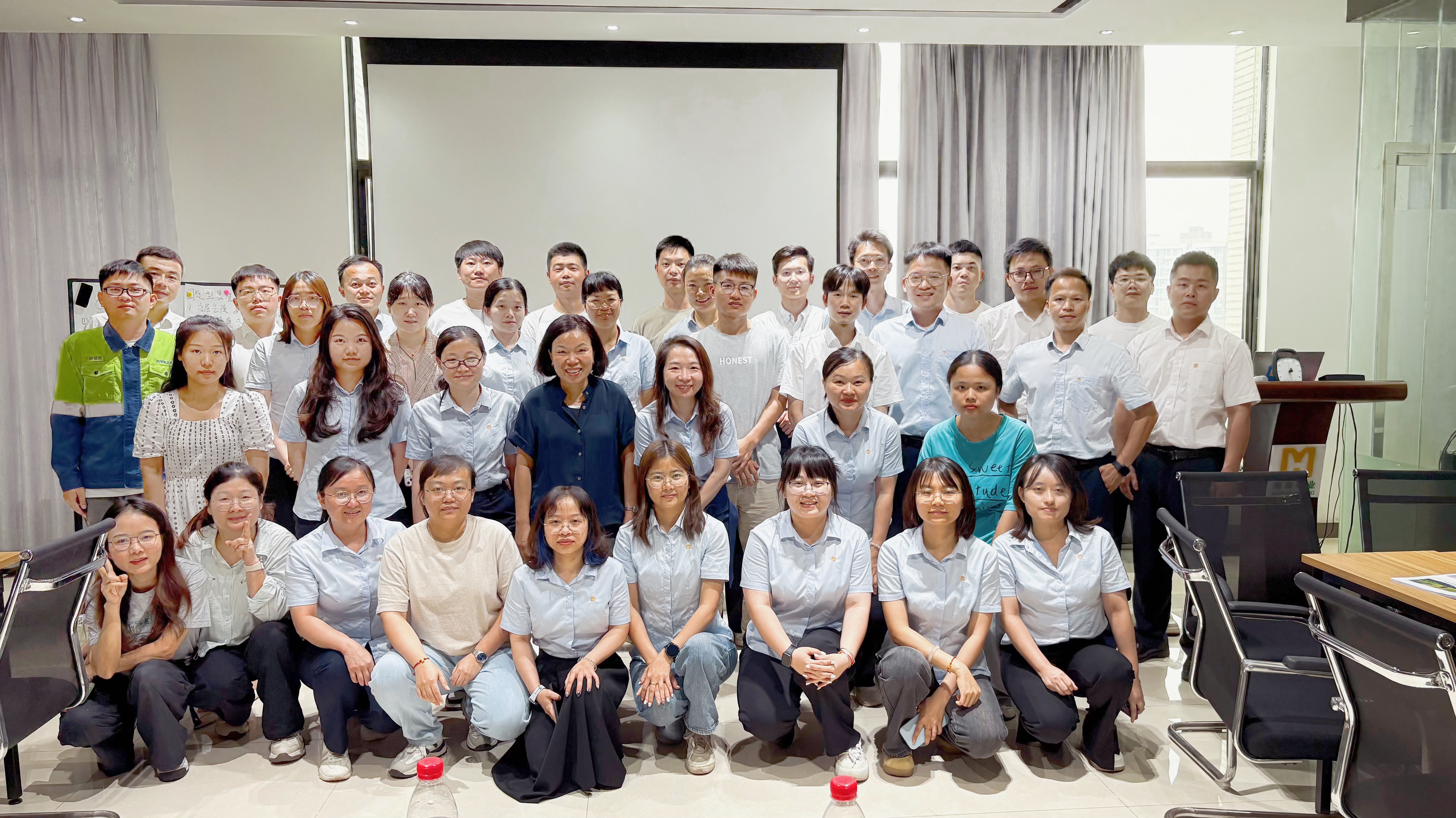 聚焦能力提升丨尊龙凯时举行“拥抱生长头脑，，，，重塑职场未来”事情坊